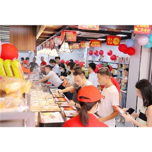便利店+餐飲